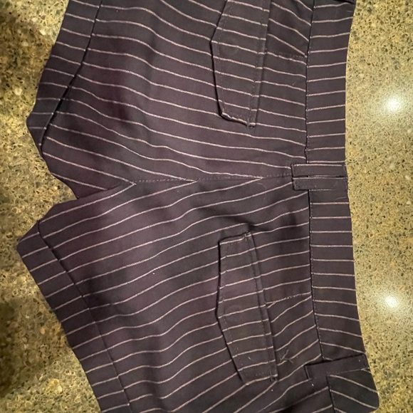 Bundle of shorts- brands Express, Gap & American Eagle. All excellent condition! - Picture 3 of 10